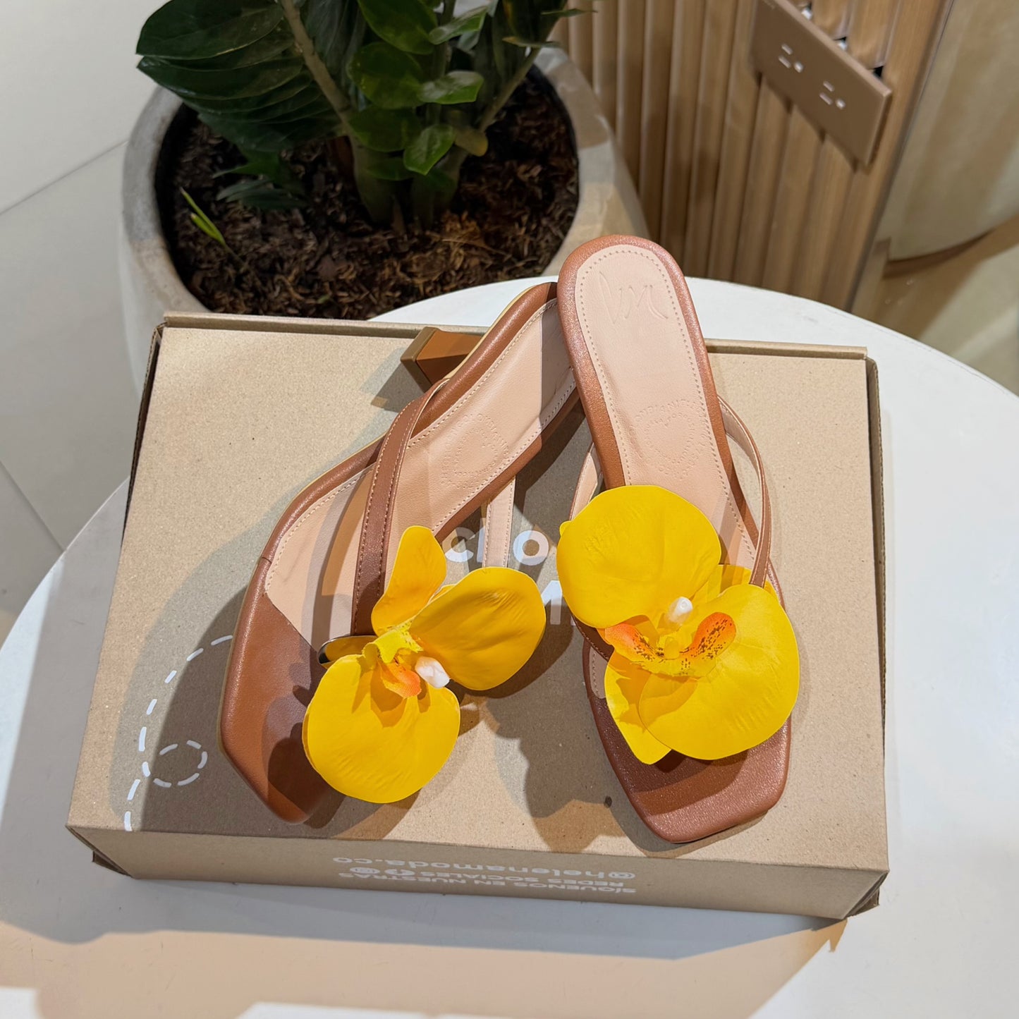 Tacón orquídea