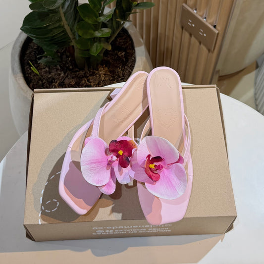 Tacón orquídea
